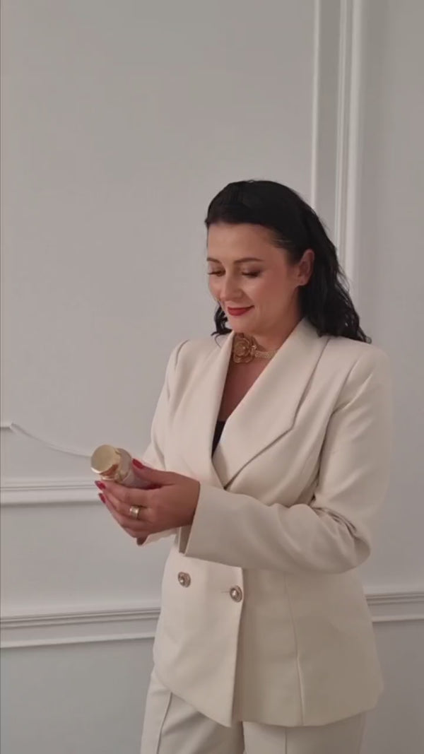 Suplement diety z czystą błoną skorupki jaja kurzego (500 mg), z cynkiem, miedzią i witaminą C. 60 kapsułek pullulanowych. Polska marka OVILINE, dla wegetarian.
Pure egg membrane beauty, błona skorupki jaja, suplement, kolagen dla wegetarian, suplement na skórę włosy paznokcie.